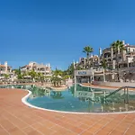 Pine Hills With Pool By Homing Appartement *