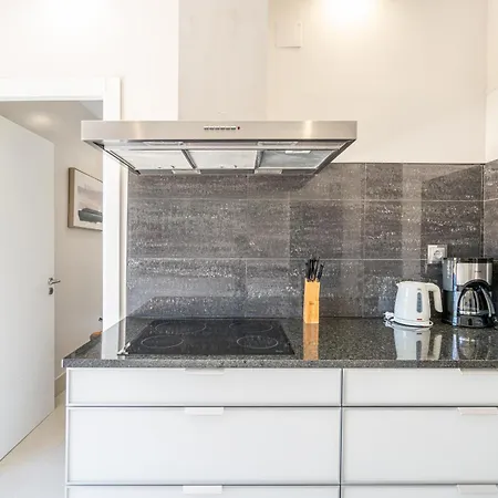 Apartment Pine Hills With Pool By Homing *