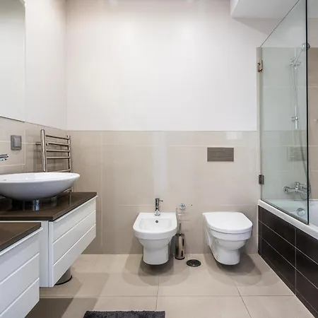 Pine Hills With Pool By Homing Apartment