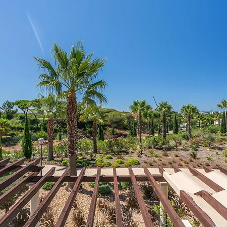 Pine Hills With Pool By Homing Apartment *