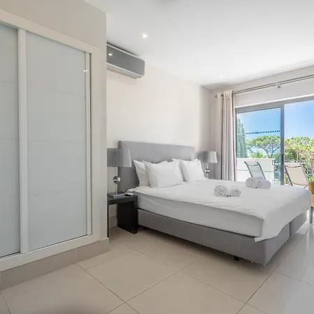 Apartment Pine Hills With Pool By Homing *