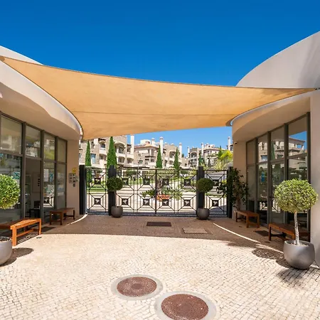 Apartment Pine Hills With Pool By Homing Vilamoura