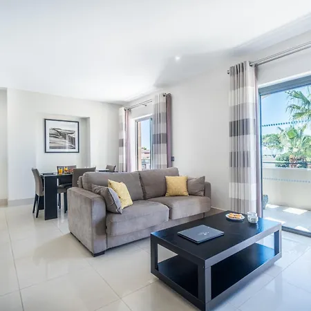 Pine Hills With Pool By Homing Apartment *