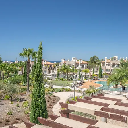 Pine Hills With Pool By Homing Apartment *