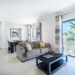 Pine Hills With Pool By Homing Apartman *